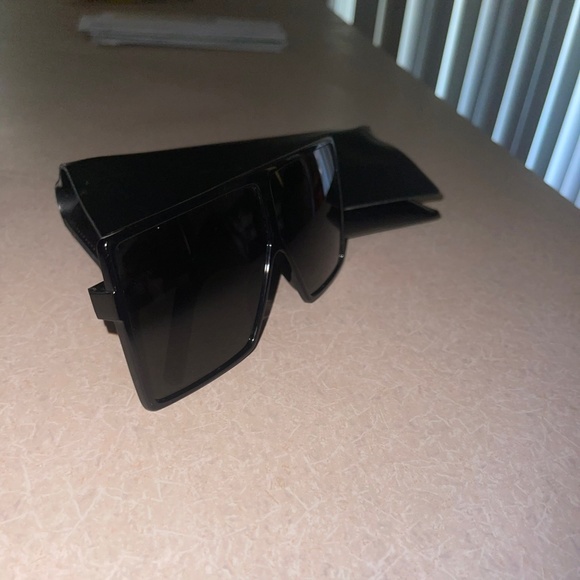 Saint Laurent oversized glasses main image 4